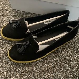 Steve Madden size 7 jillted black suede